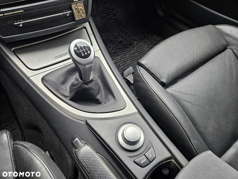 BMW Seria 1 118d - 15