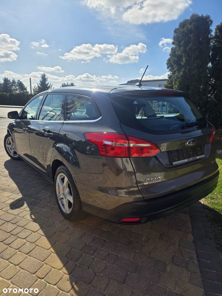 Ford Focus 1.0 EcoBoost Titanium - 5