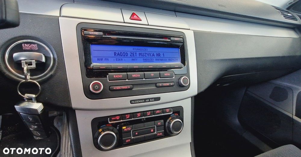 Volkswagen Passat - 19