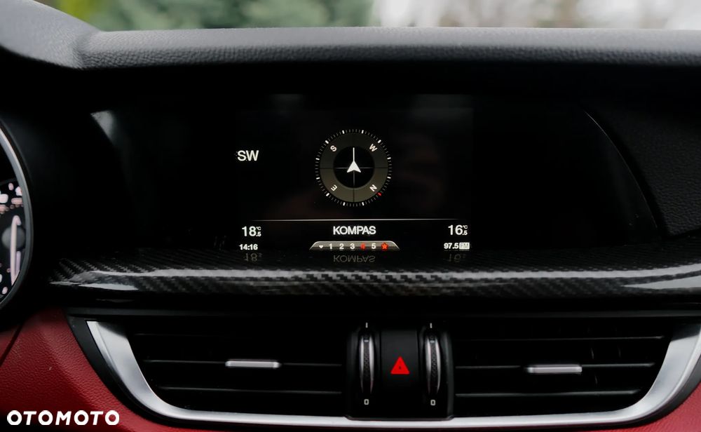 Alfa Romeo Stelvio - 31