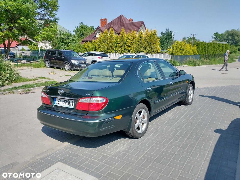 Nissan Maxima - 4