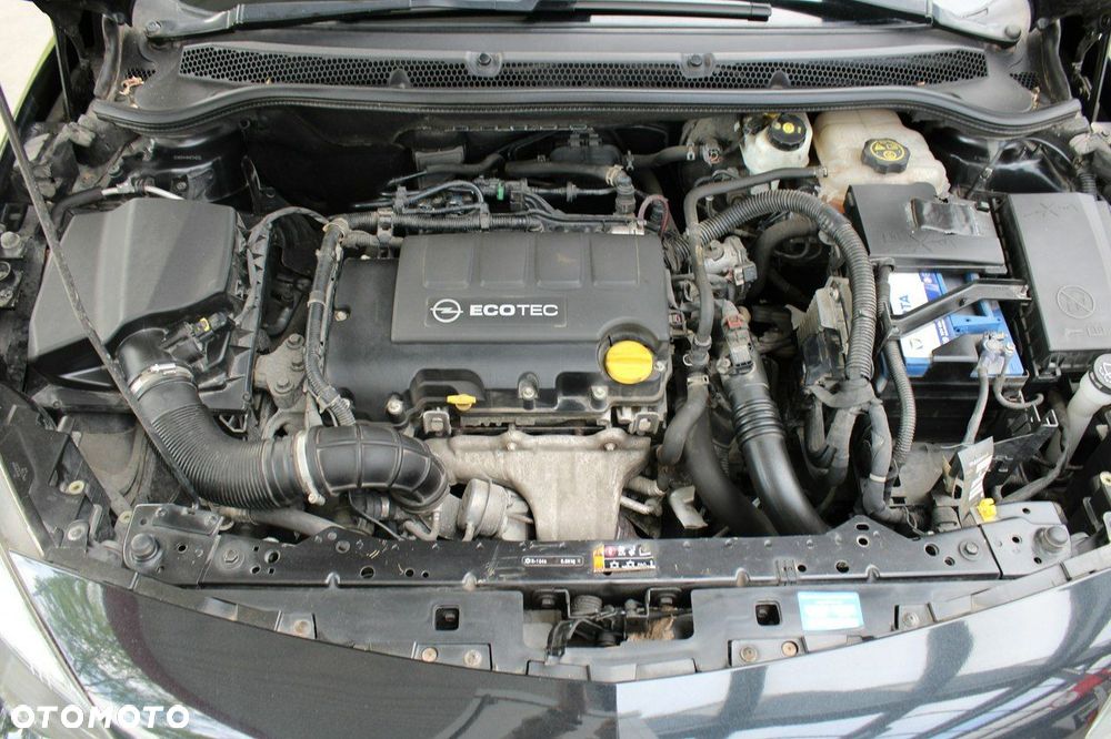 Opel Astra 1.4 Turbo Cosmo - 30
