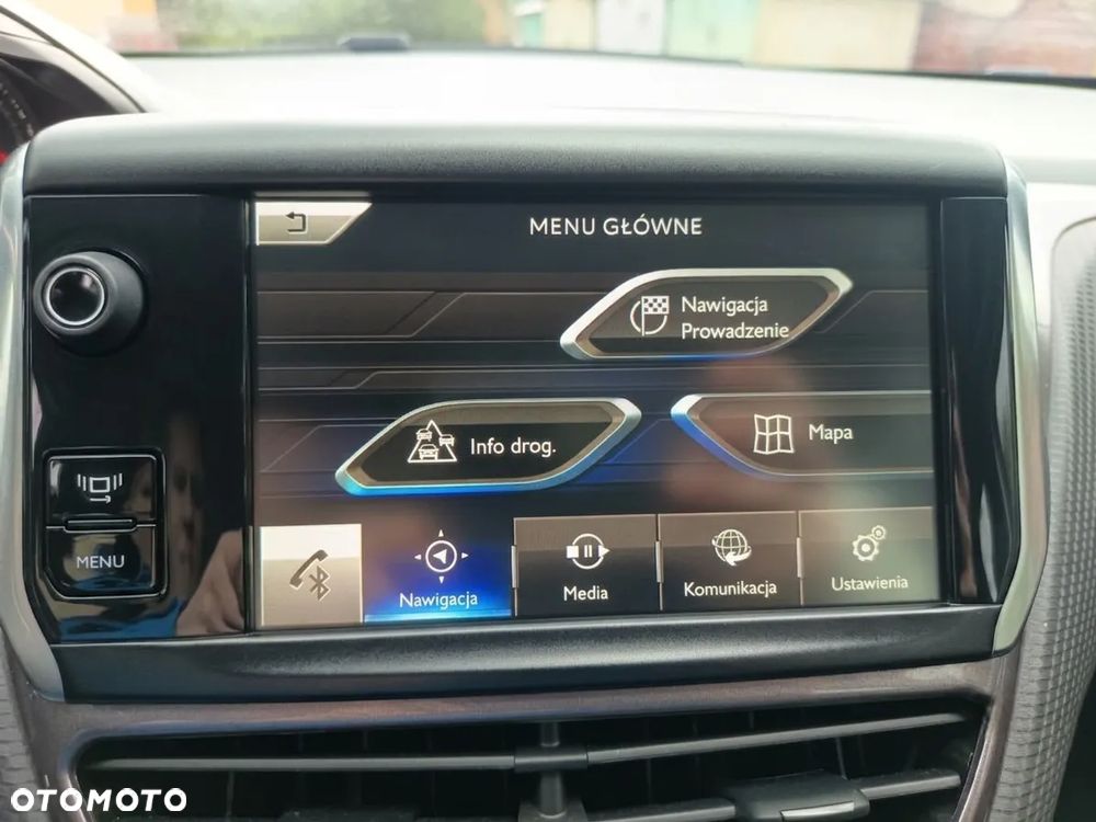 Peugeot 2008 1.2 Pure Tech Style - 13