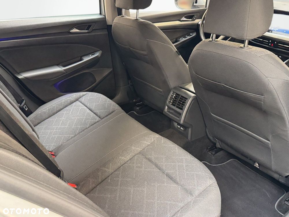 Volkswagen Golf Variant - 17