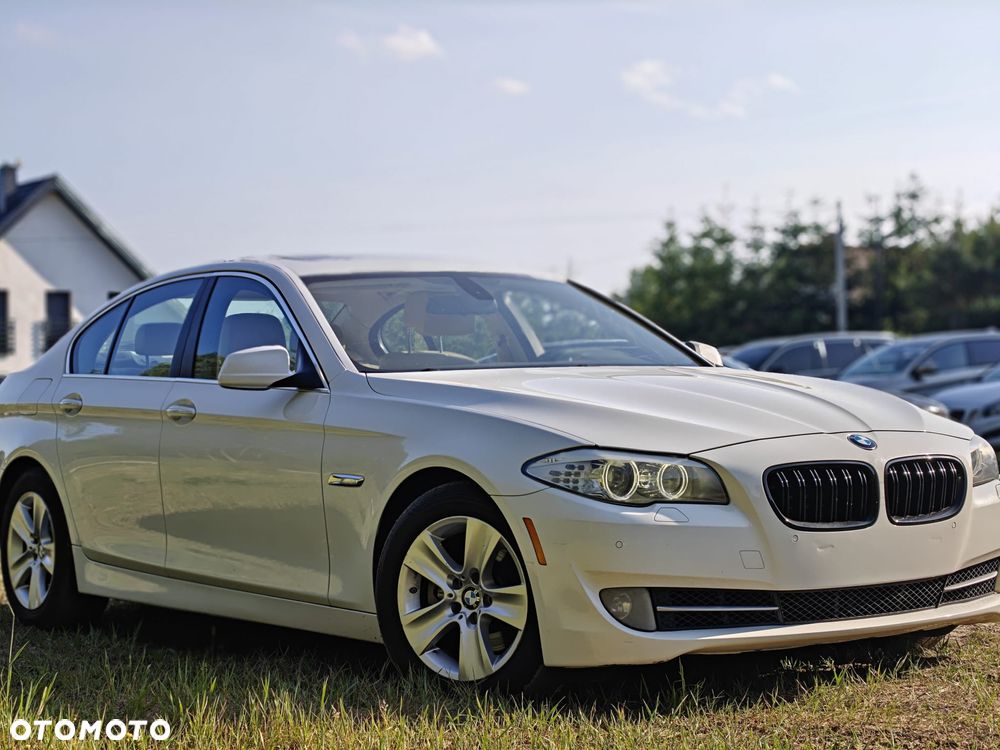 BMW Seria 5 528i Sport-Aut - 11