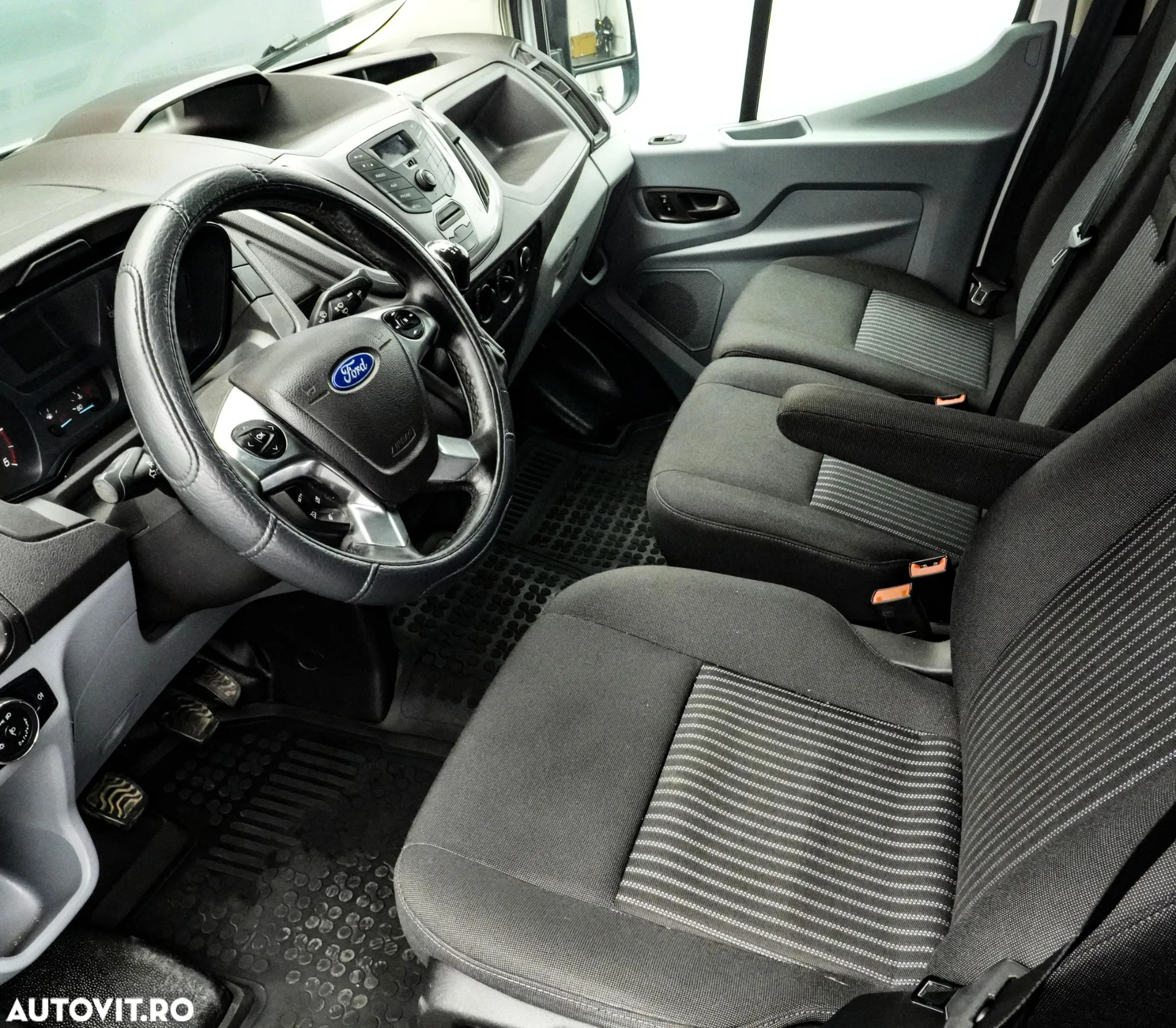 Ford Transit - 8