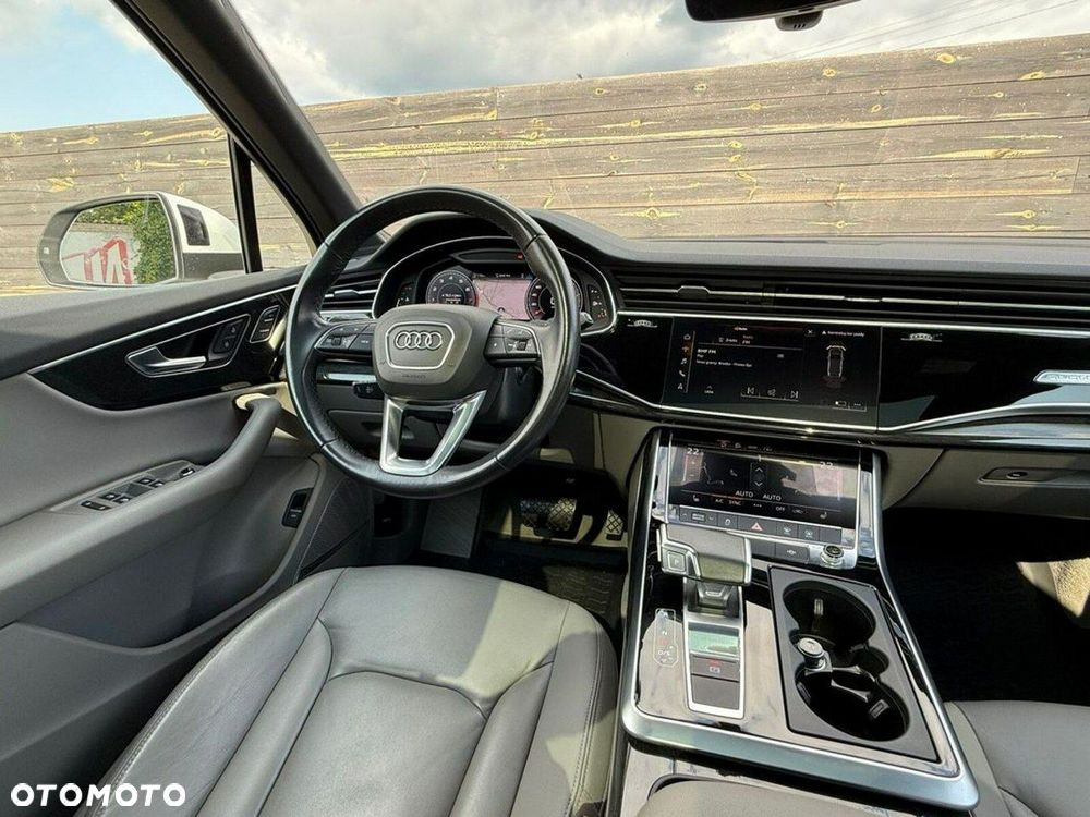 Audi Q7 - 27