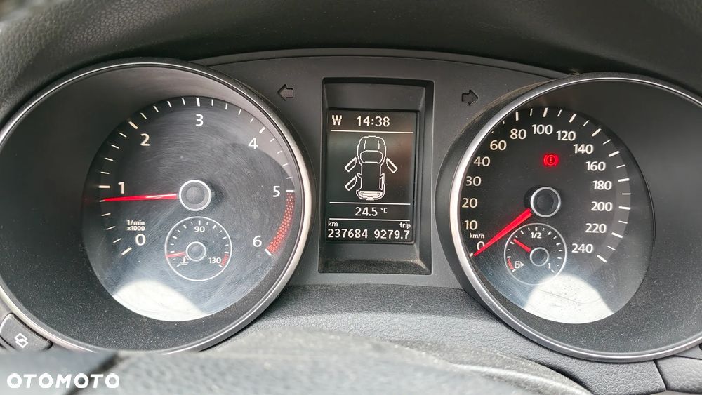 Volkswagen Golf 2.0 TDI Comfortline - 5