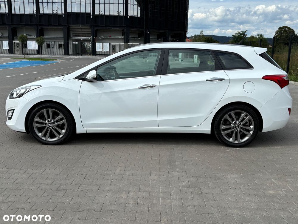 Hyundai i30 blue Kombi 1.6 GDi Style - 6