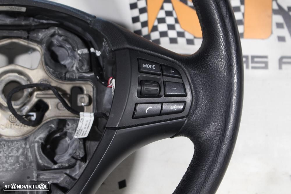 Volante Bmw 1 (F20)  62558151E / Bmw Serie 1 / 2 / 3 - 10