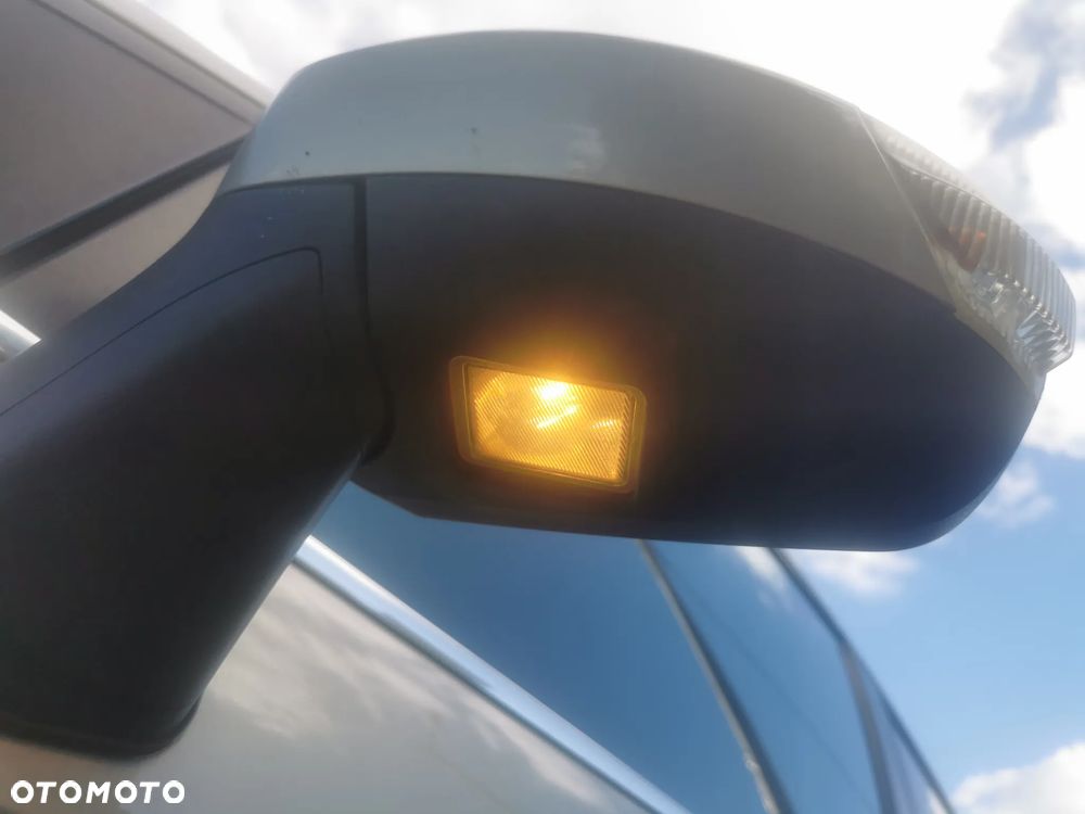 Ford Kuga 2.0 TDCi 4x4 Titanium - 28