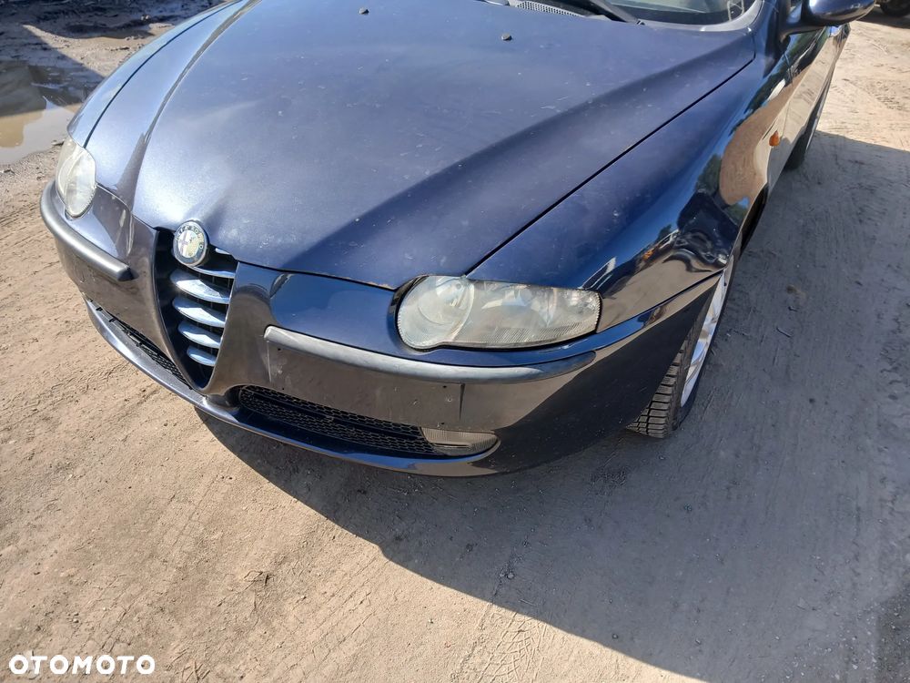 ALFA ROMEO 147 A791 fotel fotele kanapa deska kokpit podsufitka boczek boczki klamka podłokietnik