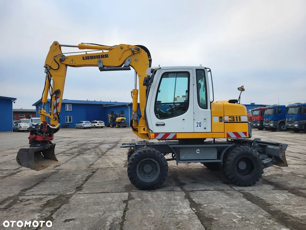 Liebherr A 311 spr z Niemiec tylko 6200mtg - 3