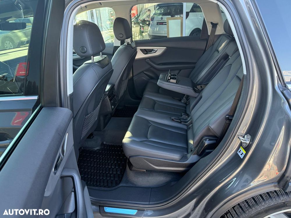 Audi Q7 - 12