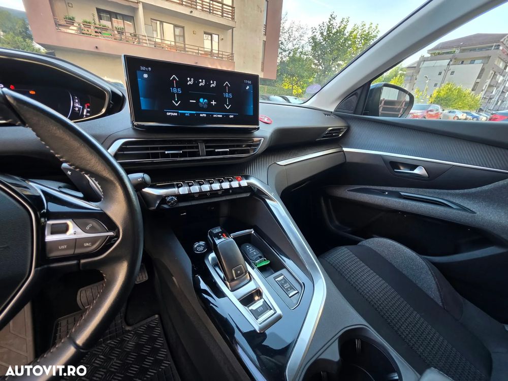 Peugeot 5008 - 12