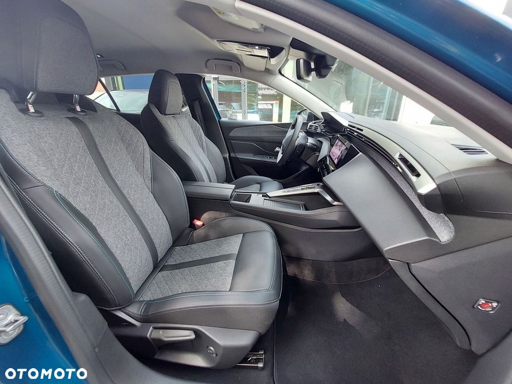 Peugeot 408 1.2 PureTech Allure S&S EAT8 - 11