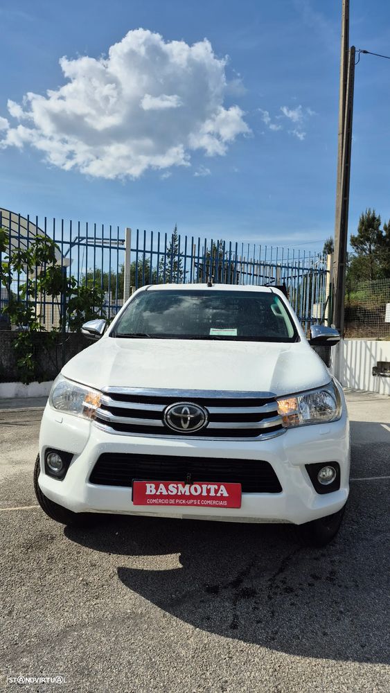 Toyota Hilux - 2