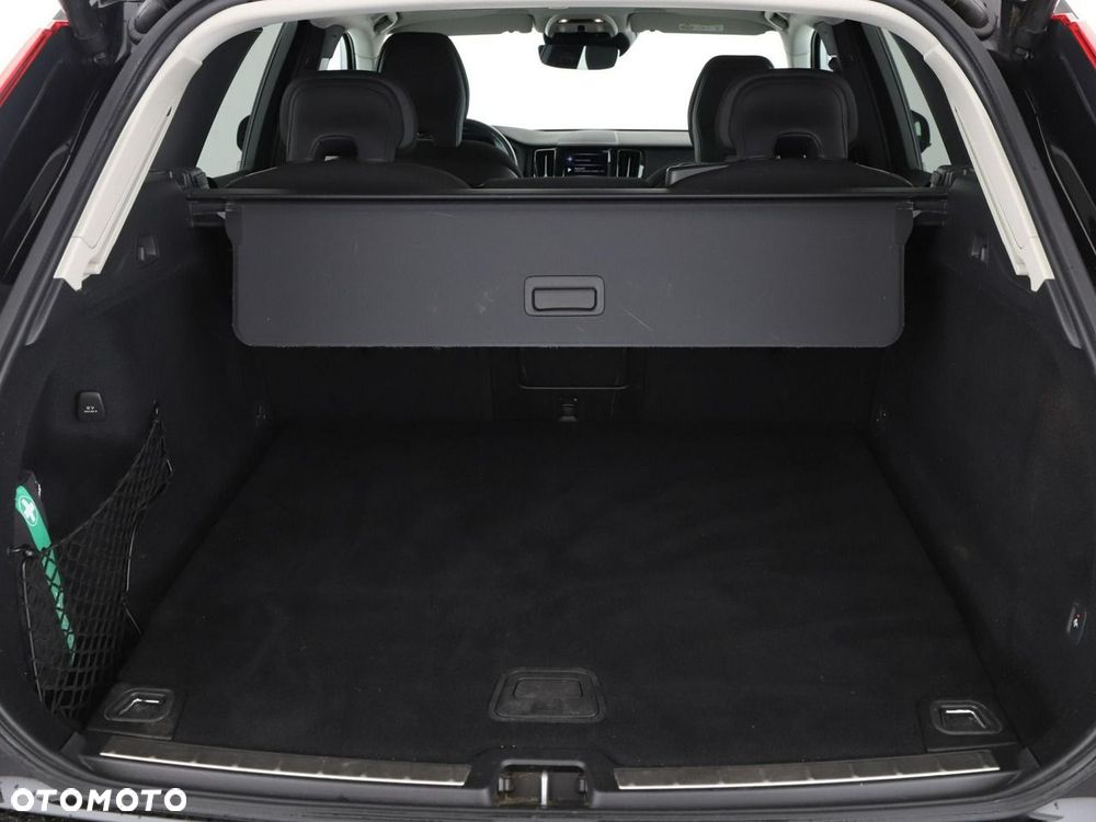 Volvo XC 60 T6 AWD Recharge Geartronic Inscription Expression - 21