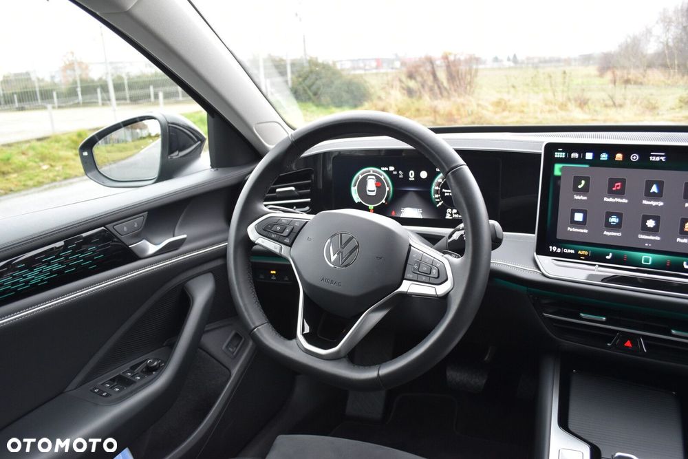 Volkswagen Passat Variant - 11