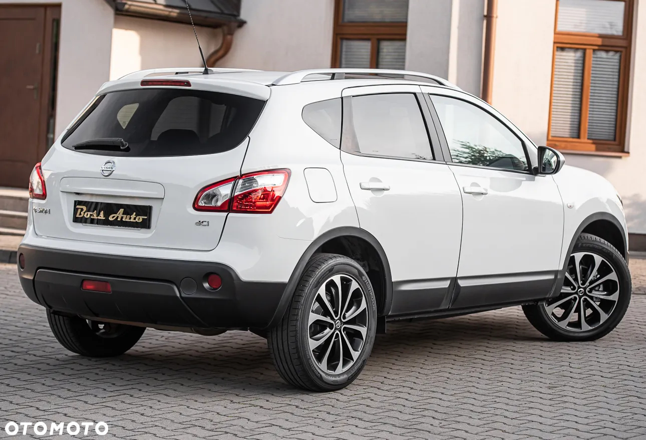 Nissan Qashqai 2.0 dCi 4x4 I-Way - 13