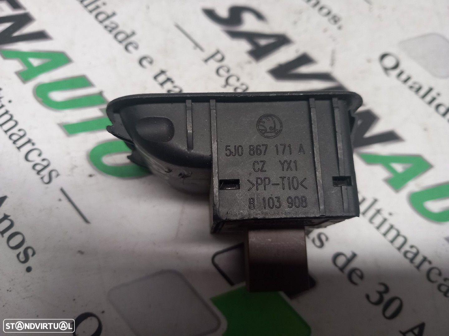 Botão / Botões / Comutador Vidro Esq Skoda Fabia I (6Y2) - 4
