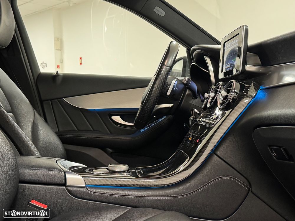 Mercedes-Benz GLC 250 d AMG Line 4-Matic - 24