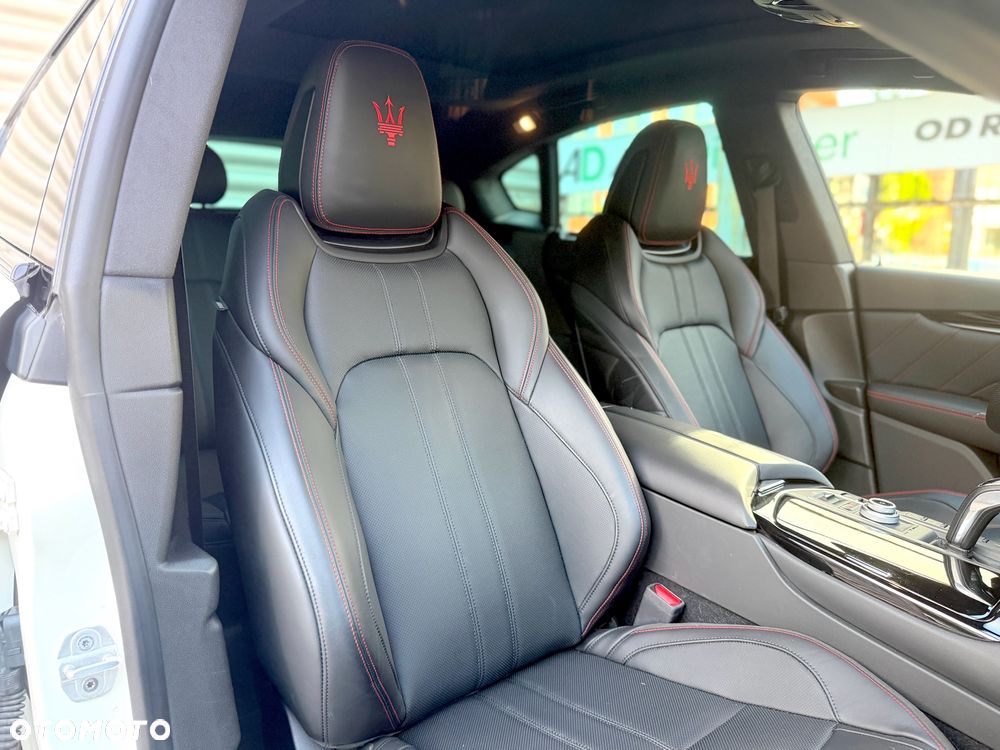 Maserati Levante Modena - 21