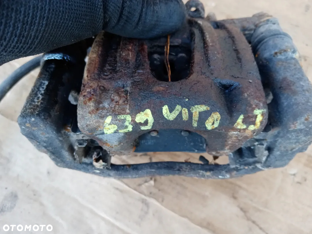 Zacisk hamulcowy lewy tył tylny Mercedes Vito 639 - 6