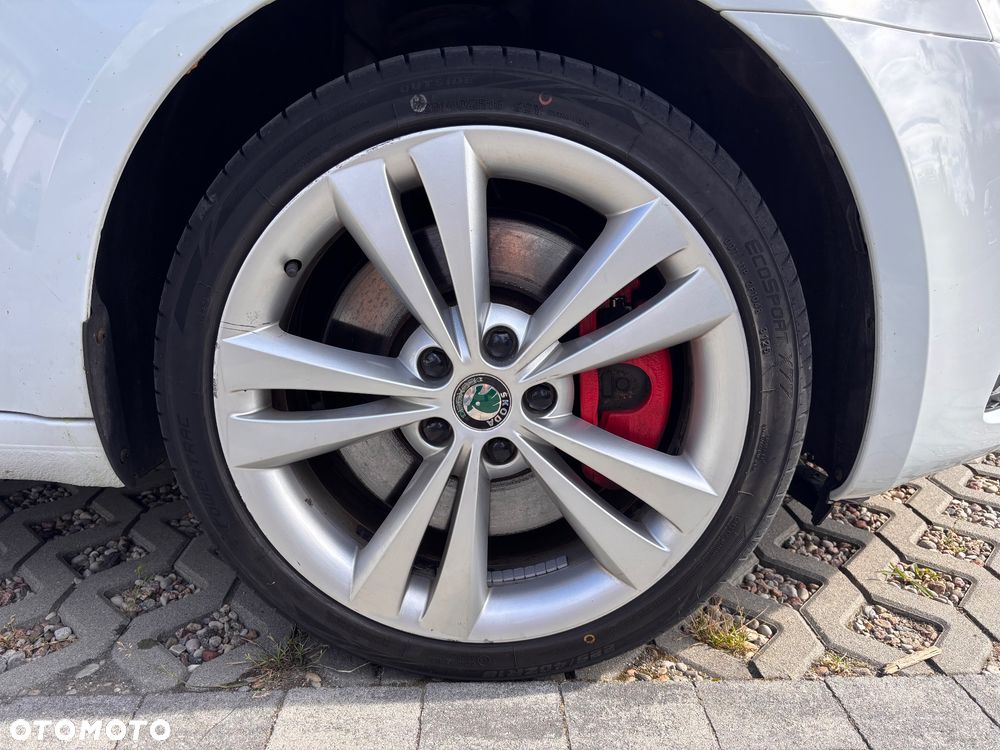 Skoda Octavia 2.0 TDI (Green tec) RS - 9
