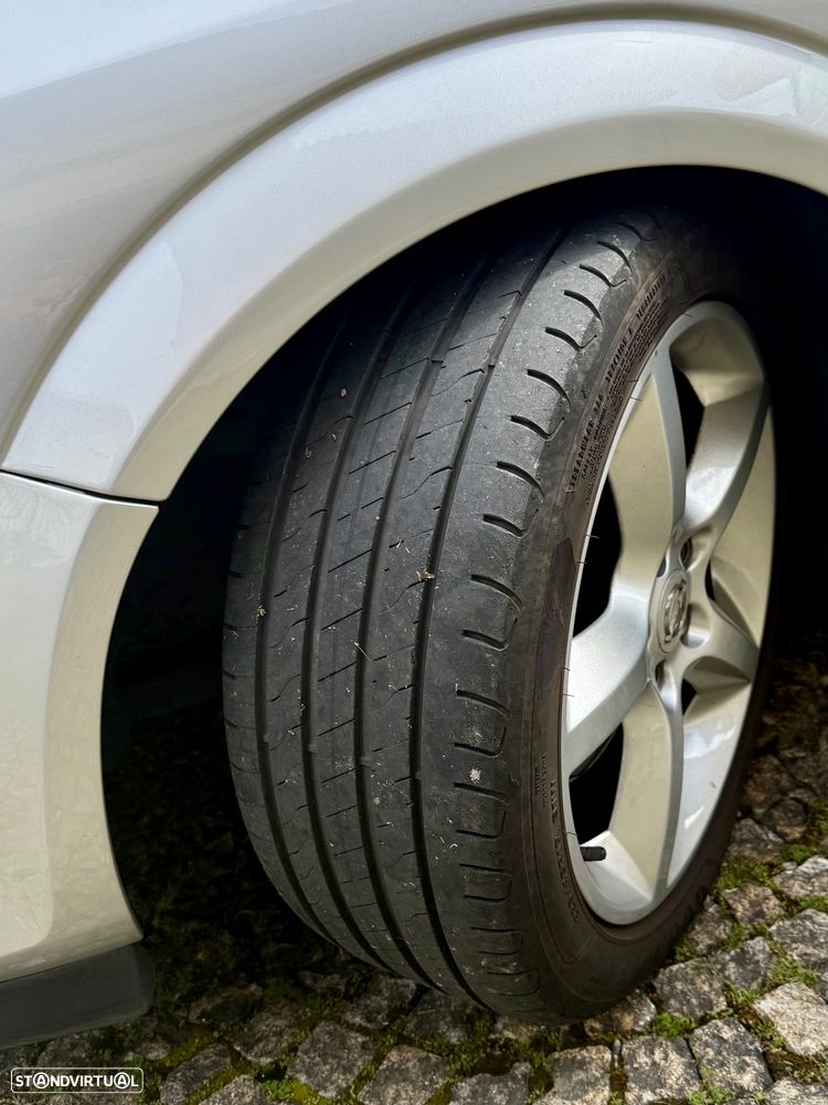 Opel Astra GTC 1.9 CDTI - 20