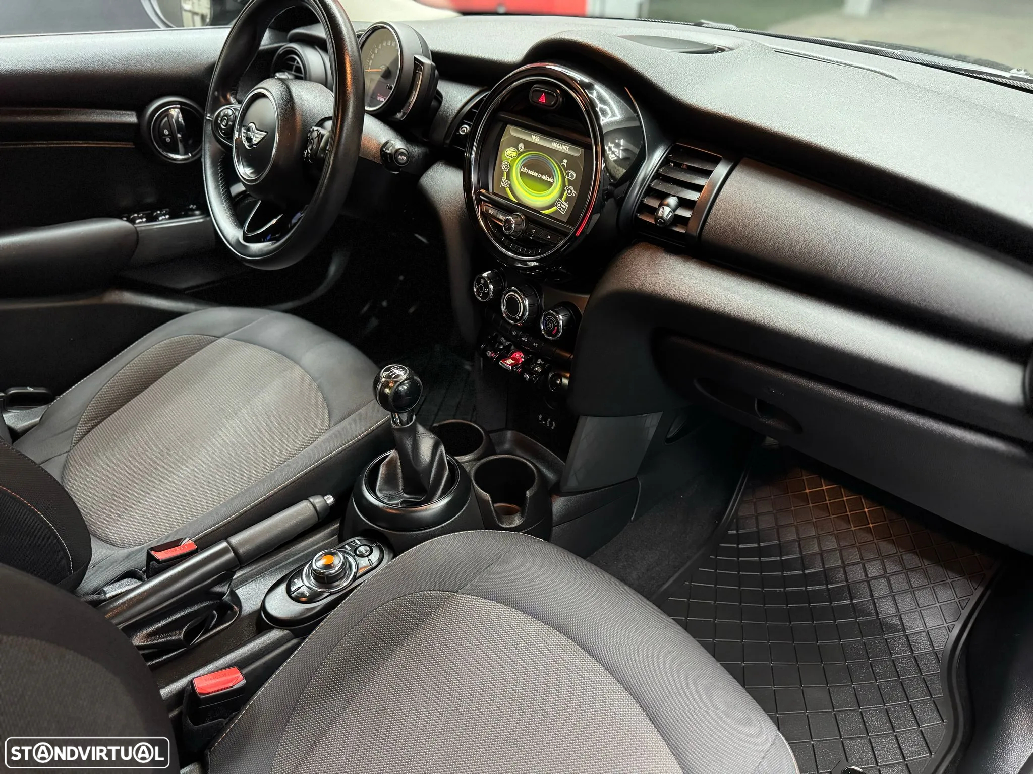 MINI 5 Portas Cooper D - 27