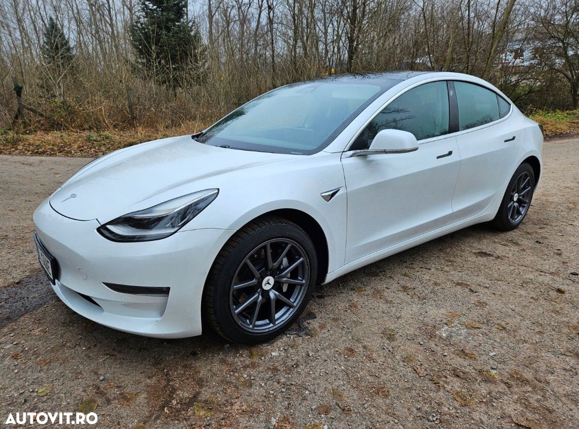 Tesla Model 3 Langstreckenbatterie Allradantrieb Dual Motor - 1