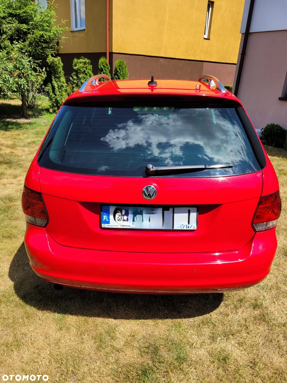 Volkswagen Golf - 6