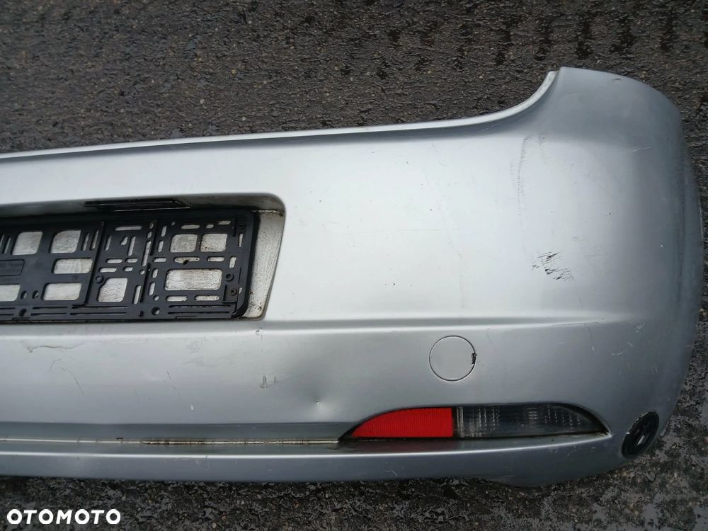 Fiat Grande Punto  Zderzak tylny kod lakieru 589/A - 4