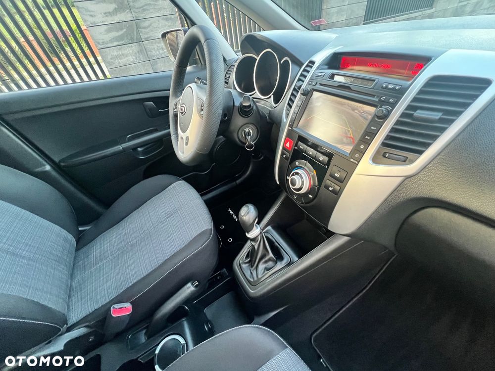 Kia Venga 1.4 CVVT Spirit - 17