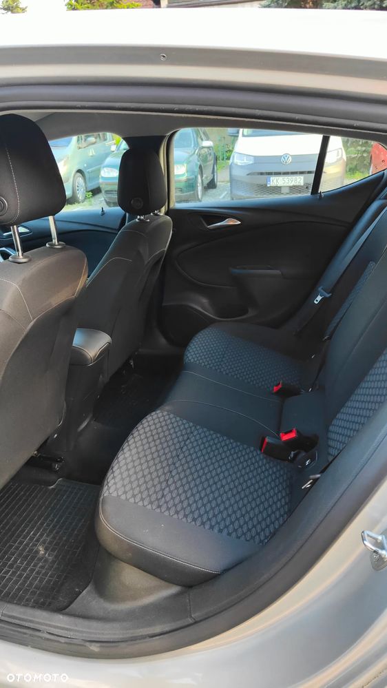 Opel Astra 1.5 CDTI Edition S&S - 3