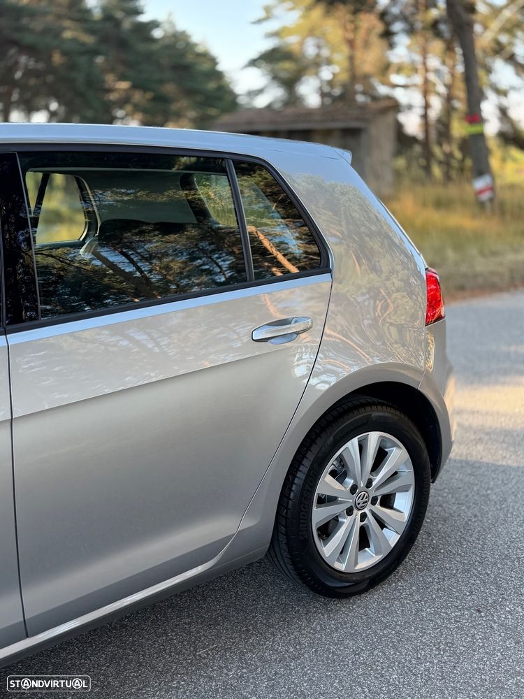 VW Golf 1.2 TSi Confortline BlueMotion - 19