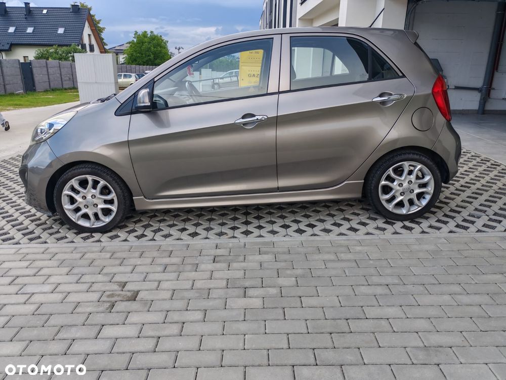 Kia Picanto - 11