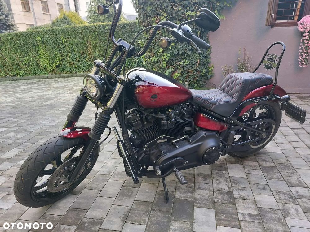 Harley-Davidson Softail Street Bob - 30