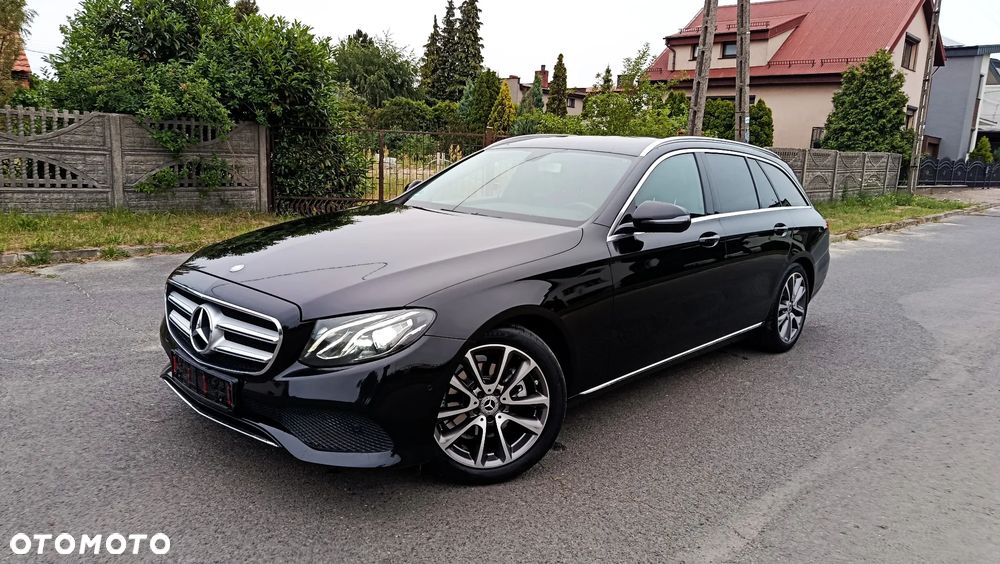 Mercedes-Benz Klasa E 220 d 9G-TRONIC - 23