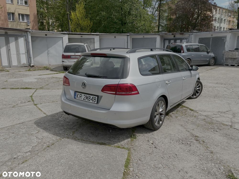 Volkswagen Passat 2.0 TDI Comfortline DSG - 6