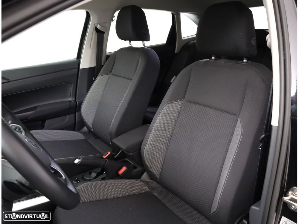 VW Taigo 1.0 TSI Urban DSG - 8