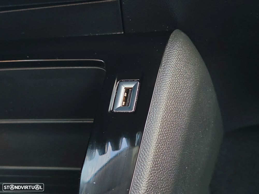 Peugeot 208 1.2 PureTech Active - 41