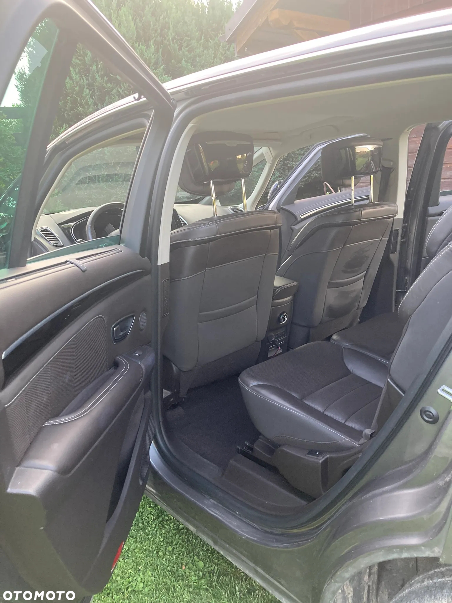 Renault Espace 1.6 dCi Energy Initiale Paris EDC 7os - 13