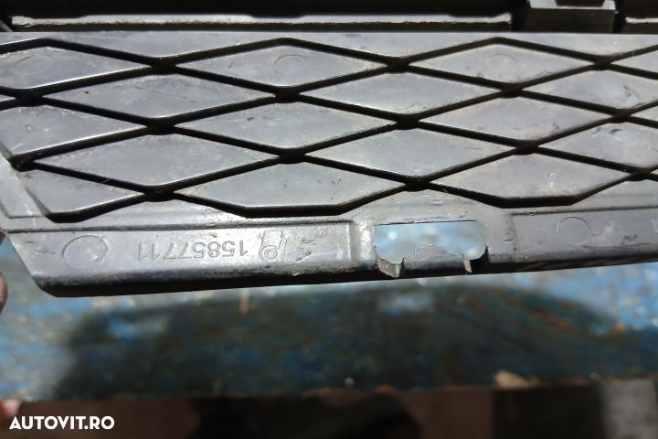 Grila bara fata stanga 7138417 1587711 7138417 1587711 BMW Seria 3 E9 - 5