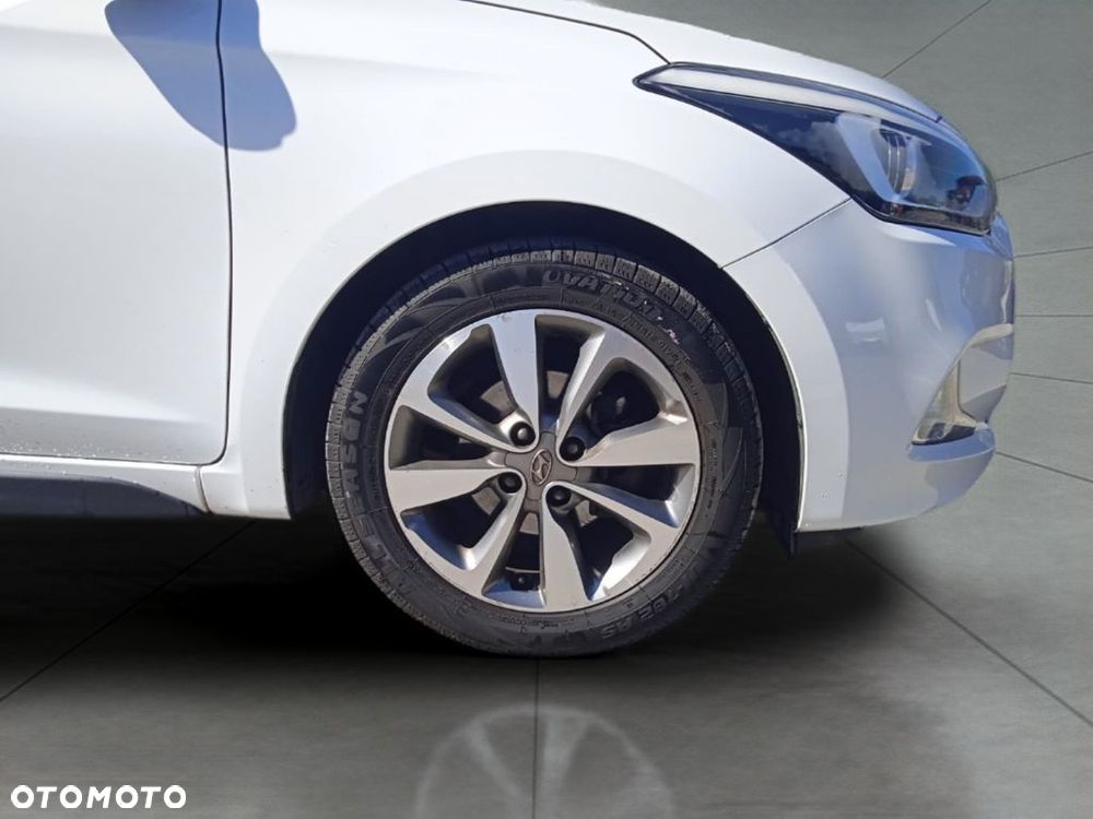Hyundai i20 1.4 Comfort - 11