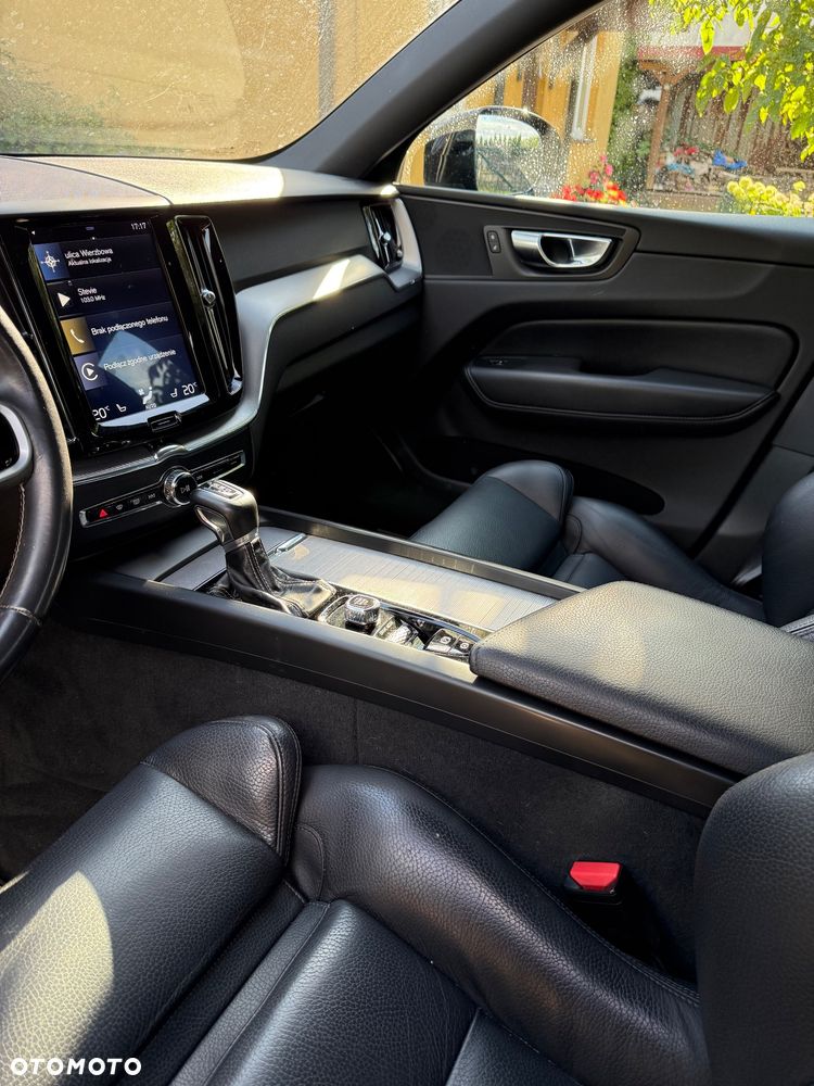 Volvo XC 60 D4 SCR R-Design - 14