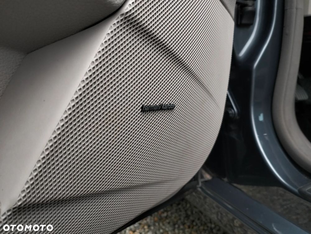 Mercedes-Benz Klasa E - 39