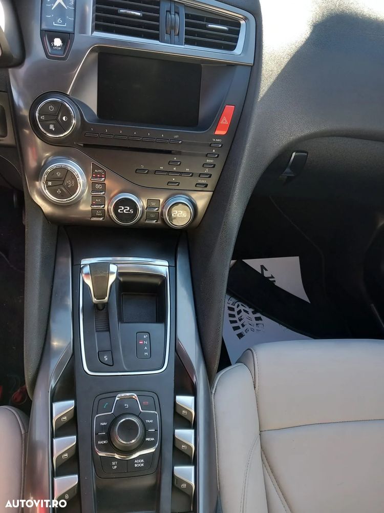 Citroën DS5 BlueHDi 120 SoChic - 4