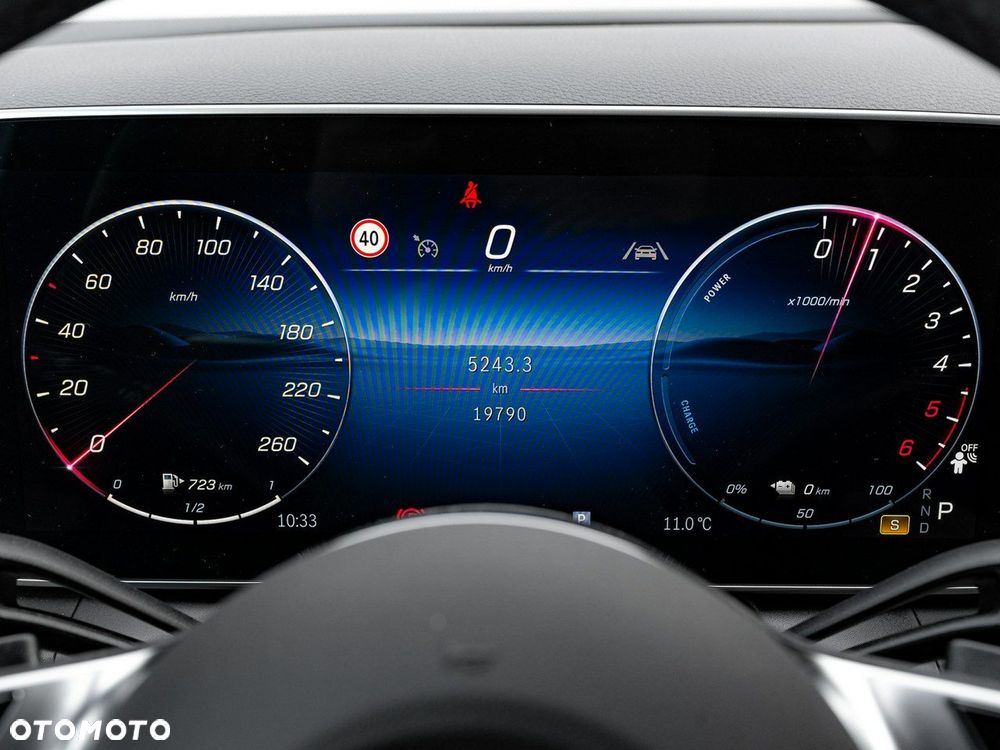 Mercedes-Benz GLC - 15